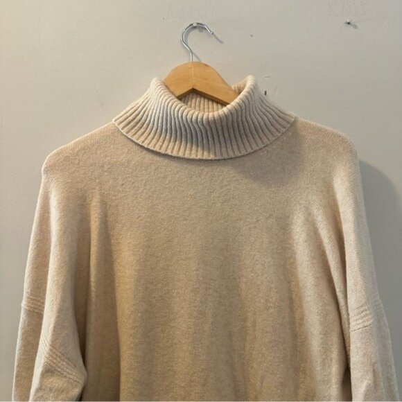J.Crew Supersoft Yarn Wool Beige Turtleneck Sweater Size Large Cozy Minimalist - Picture 5 of 13